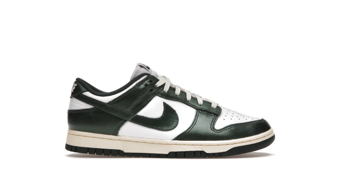 Nike Dunk Low “Vintage Green” (W) - DQ8580 100
